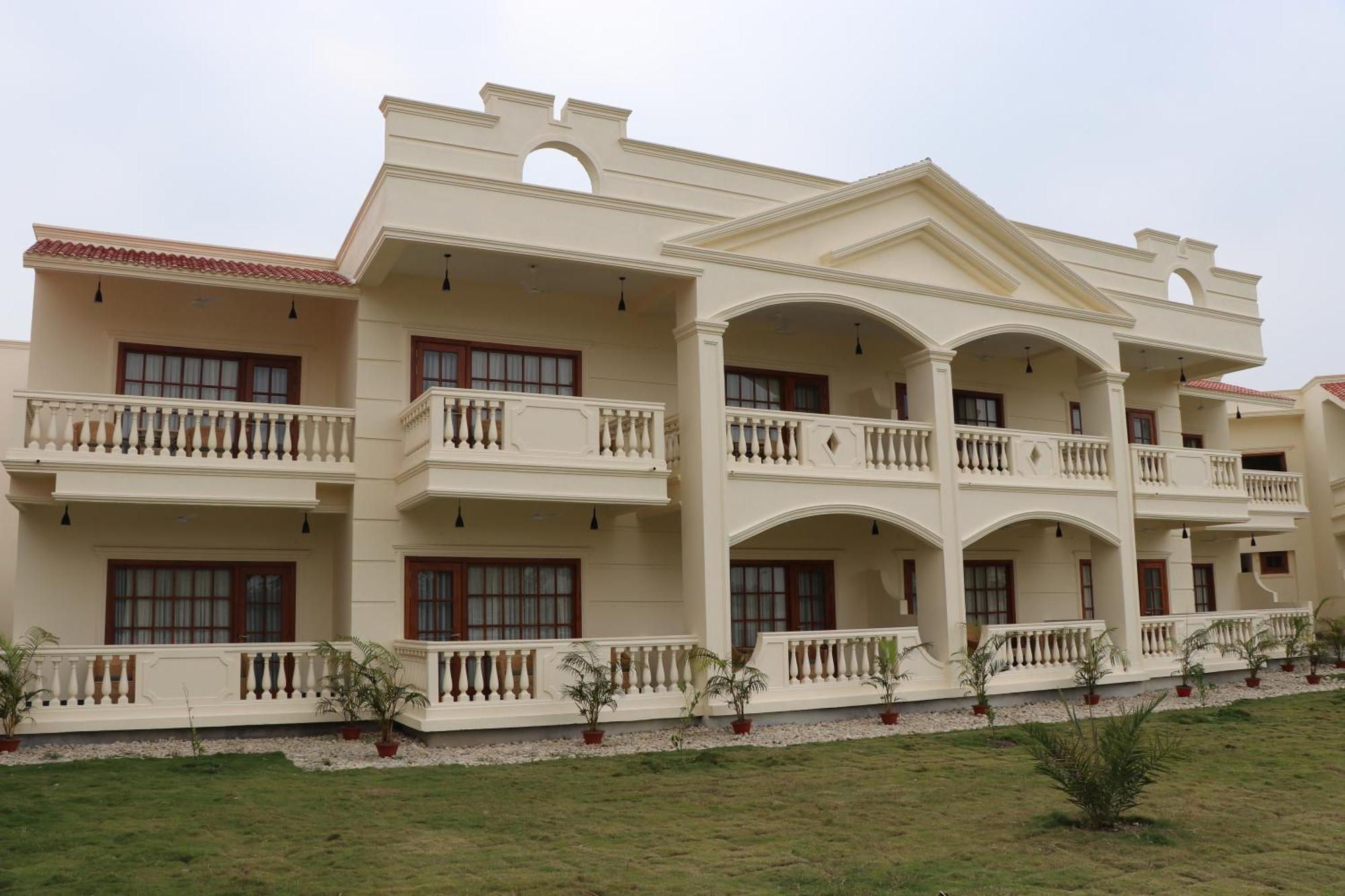 Royale De' Casa Resort Kaziranga Exterior photo
