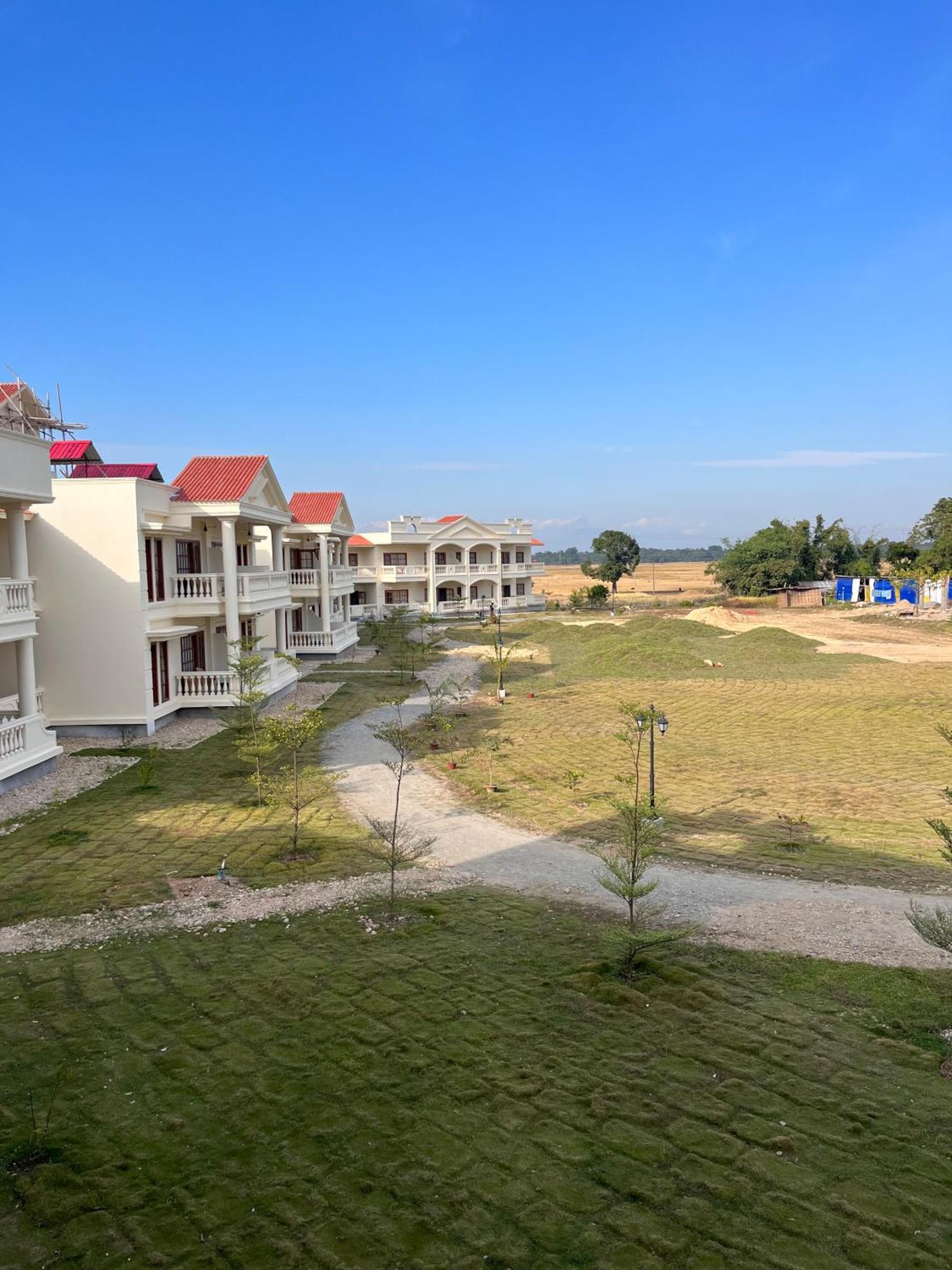 Royale De' Casa Resort Kaziranga Exterior photo